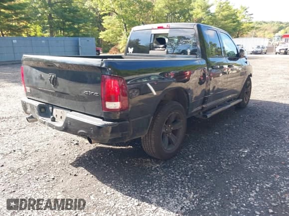 ✅ 2016 Ram 1500 Sport • VIN: 1C6RR7HT5GS412165 • Lot: 43297697. Listed on IAAI with 118,081 mi. Free auction sales archive from the USA and detailed vehicle history report at DreamBid. Image 4.