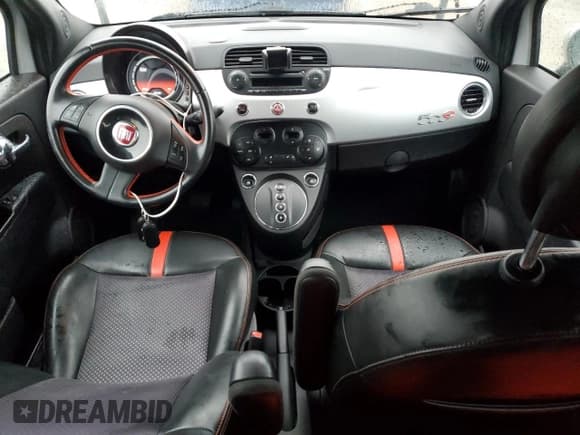 ✅ 2014 FIAT 500e • VIN: 3C3CFFGE0ET266858 • Lot: 43244475. Listed on Copart with 33,580 mi. Free auction sales archive from the USA and detailed vehicle history report at DreamBid. Image 8.