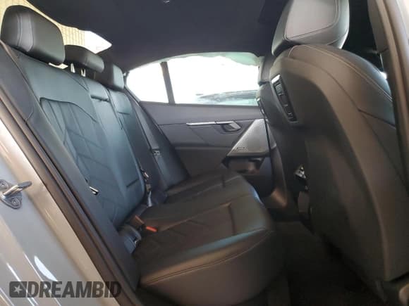 ✅ 2024 BMW i5 eDrive40 • VIN: WBY33FK04RCS32129 • Lot: 84874825. Listed on Copart with 11,356 mi. Free auction sales archive from the USA and detailed vehicle history report at DreamBid. Image 10.