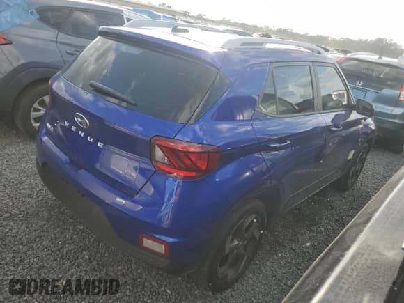 2024 Hyundai Venue SEL with VIN KMHRC8A33RU279788, listed as a Copart auction lot 78234774 with 1,039 mi miles and Non repairable. Bid and sale history available at DreamBid. Image 3.