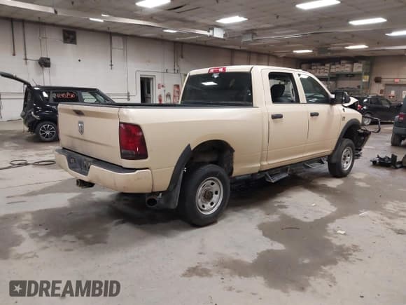 ✅ 2018 Ram 2500 Tradesman • VIN: 3C6UR5CJ0JG365615 • Лот: 42366864. Опубликован ранее на IAAI с пробегом 50 783 миль. Бесплатный доступ к архиву аукционных продаж из США и подробный отчёт об истории автомобиля на DreamBid. Изображение 4.