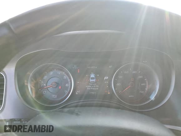 ✅ 2020 Dodge Charger SXT • VIN: 2C3CDXBGXLH237281 • Lot: 86306854. Listed on Copart with 117,562 mi. Free auction sales archive from the USA and detailed vehicle history report at DreamBid. Image 9.