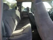 ✅ 2000 Chevrolet Silverado 1500 • VIN: 2GCEC19W3Y1334095 • Лот: 41530595. Опубликован ранее на Copart с пробегом 254 054 миль. Бесплатный доступ к архиву аукционных продаж из США и подробный отчёт об истории автомобиля на DreamBid. Изображение 10.