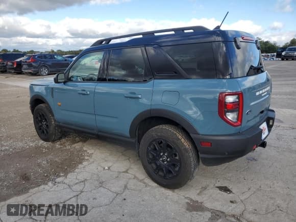 ✅ 2022 Ford Bronco Sport Badlands • VIN: 3FMCR9D90NRD12936 • Лот: 85205105. Опубликован ранее на Copart с пробегом 53 555 миль. Бесплатный доступ к архиву аукционных продаж из США и подробный отчёт об истории автомобиля на DreamBid. Изображение 2.