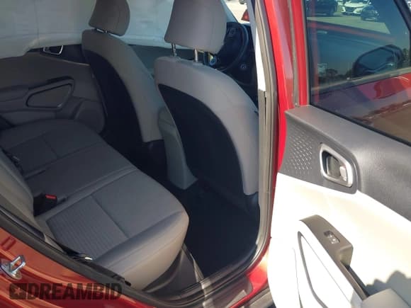 ✅ 2021 Kia Soul LX • VIN: KNDJ23AU1M7755527 • Lot: 43590520. Listed on IAAI with 74,118 mi. Free auction sales archive from the USA and detailed vehicle history report at DreamBid. Image 8.