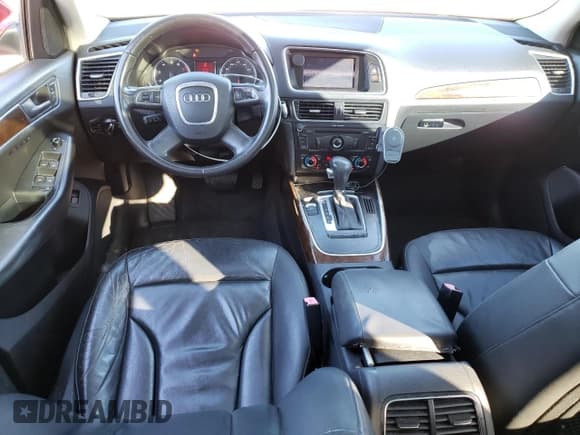 ✅ 2010 Audi Q5 • VIN: WA1LKBFP2AA096775 • Lot: 87032914. Wystawiony na Copart z przebiegiem 209 857 mil. Bezpłatny archiwum sprzedaży aukcyjnych z USA i szczegółowy raport historii pojazdu na DreamBid. Zdjęcie 8.