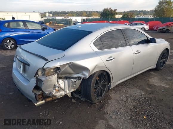 ✅ 2014 Nissan Maxima SV • VIN: 1N4AA5AP8EC908198 • Lot: 43451105. Listed on IAAI with 155,756 mi. Free auction sales archive from the USA and detailed vehicle history report at DreamBid. Image 4.