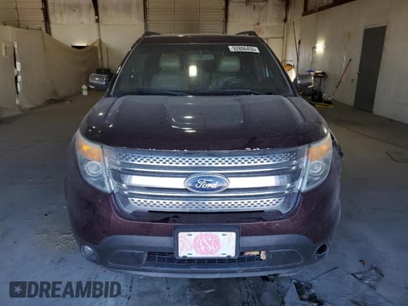 ✅ 2011 Ford Explorer XLT • VIN: 1FMHK8D85BGA17801 • Lot: 92806455. Wystawiony na Copart z przebiegiem 298 184 mil. Bezpłatny archiwum sprzedaży aukcyjnych z USA i szczegółowy raport historii pojazdu na DreamBid. Zdjęcie 5.