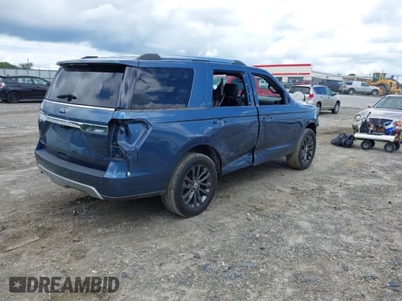 ✅ 2020 Ford Expedition Limited • VIN: 1FMJU1KT5LEA96345 • Lot: 42936868. Wystawiony na IAAI z przebiegiem 143 612 mil. Bezpłatny archiwum sprzedaży aukcyjnych z USA i szczegółowy raport historii pojazdu na DreamBid. Zdjęcie 4.