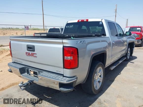 ✅ 2015 GMC Sierra 1500 SLT • VIN: 3GTU2VEC7FG361547 • Lot: 42451814. Listed on IAAI with 132,294 mi. Free auction sales archive from the USA and detailed vehicle history report at DreamBid. Image 4.