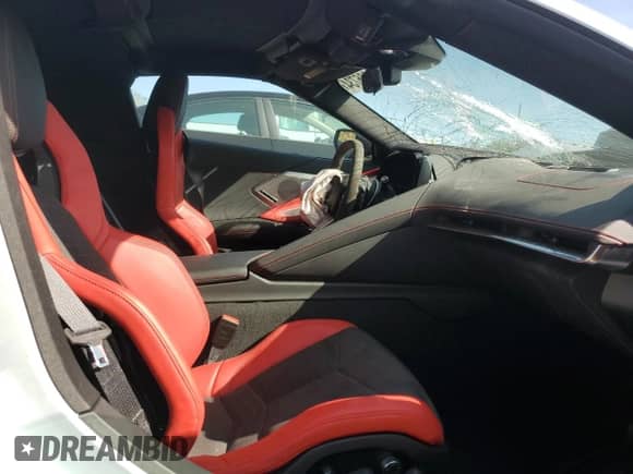 2021 Chevrolet Corvette 2LT with VIN 1G1YB2D48M5119342, listed as a Copart auction lot 76086734 with 4,198 mi miles and Clean title. Bid and sale history available at DreamBid. Image 11.