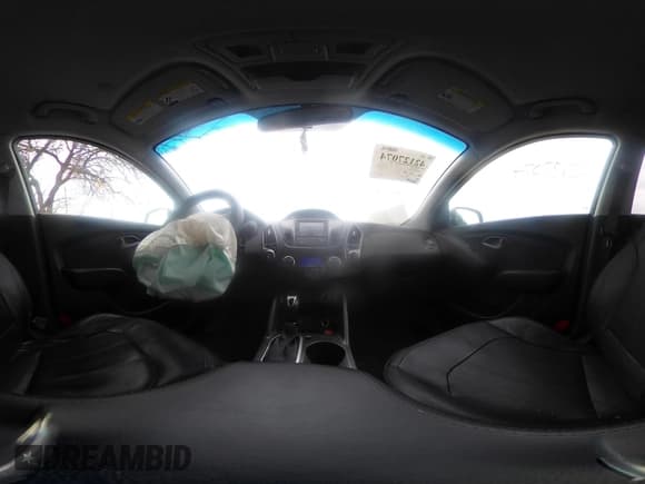 ✅ 2014 Hyundai Tucson SE • VIN: KM8JUCAGXEU941229 • Lot: 42127074. Wystawiony na IAAI z przebiegiem 86 010 mil. Bezpłatny archiwum sprzedaży aukcyjnych z USA i szczegółowy raport historii pojazdu na DreamBid. Zdjęcie 18.