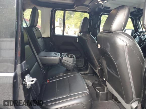 ✅ 2020 Jeep Wrangler Unlimited Sahara • VIN: 1C4HJXEG8LW244141 • Lot: 68942885. Listed on Copart with 96,223 mi. Free auction sales archive from the USA and detailed vehicle history report at DreamBid. Image 11.