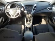 ✅ 2017 Hyundai Veloster Value Edition • VIN: KMHTC6AD0HU305183 • Lot: 46376395. Wystawiony na Copart z przebiegiem 151 843 mil. Bezpłatny archiwum sprzedaży aukcyjnych z USA i szczegółowy raport historii pojazdu na DreamBid. Zdjęcie 8.