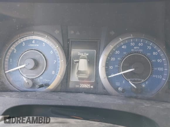 ✅ 2015 Toyota Sienna XLE • VIN: 5TDYK3DC3FS660414 • Lot: 43643982. Wystawiony na IAAI z przebiegiem 200 605 mil. Bezpłatny archiwum sprzedaży aukcyjnych z USA i szczegółowy raport historii pojazdu na DreamBid. Zdjęcie 7.