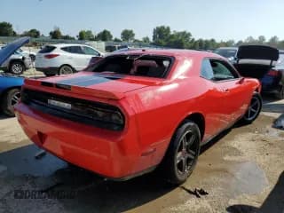 ✅ 2010 Dodge Challenger SE • VIN: 2B3CJ4DV2AH130450 • Lot: 67496564. Wystawiony na Copart z przebiegiem Nie podano. Bezpłatny archiwum sprzedaży aukcyjnych z USA i szczegółowy raport historii pojazdu na DreamBid. Zdjęcie 3.