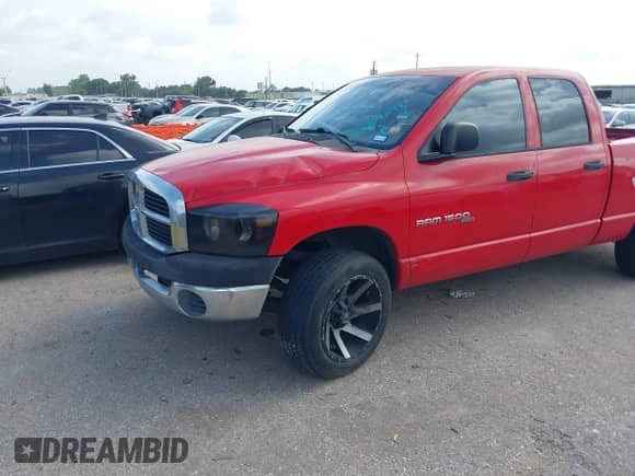 2007 Dodge 1500 ST z VIN 1D7HA18K37J537497, wystawiony jako IAAI lot #42704294 z przebiegiem 206 168 mil mil oraz . Historia ofert i sprzedaży dostępna na DreamBid. Obrazek 2.