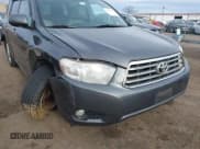 ✅ 2010 Toyota Highlander Limited • VIN: 5TDDK3EH8AS014092 • Лот: 41498965. Опубликован ранее на IAAI с пробегом 228 770 миль. Бесплатный доступ к архиву аукционных продаж из США и подробный отчёт об истории автомобиля на DreamBid. Изображение 6.