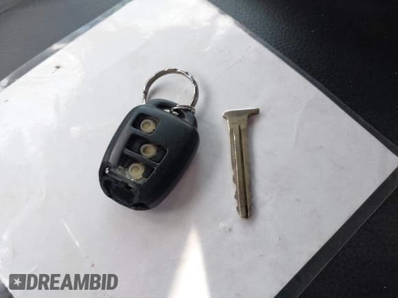 ✅ 2020 Toyota Tacoma SR5 • VIN: 5TFAX5GN7LX180619 • Lot: 43459642. Listed on IAAI with 141,205 mi. Free auction sales archive from the USA and detailed vehicle history report at DreamBid. Image 11.