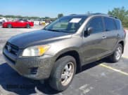 ✅ 2010 Toyota RAV4 • VIN: 2T3ZK4DV9AW005077 • Лот: 41316570. Опубликован ранее на IAAI с пробегом 229 068 миль. Бесплатный доступ к архиву аукционных продаж из США и подробный отчёт об истории автомобиля на DreamBid. Изображение 2.
