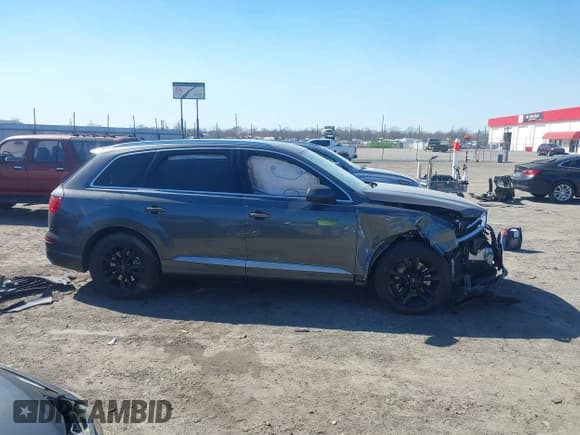 ✅ 2019 Audi Q7 Premium • VIN: WA1AAAF71KD007167 • Lot: 41685423. Listed on IAAI with 84,632 mi. Free auction sales archive from the USA and detailed vehicle history report at DreamBid. Image 13.