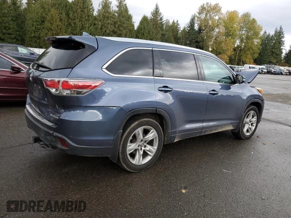 ✅ 2016 Toyota Highlander Limited • VIN: 5TDDKRFHXGS335609 • Lot: 89877255. Listed on Copart with 112,121 mi. Free auction sales archive from the USA and detailed vehicle history report at DreamBid. Image 3.