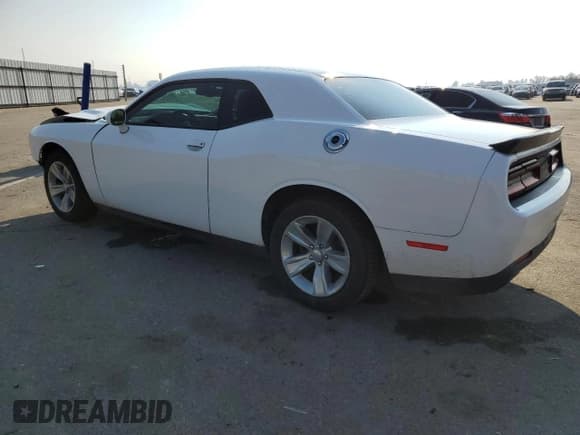 ✅ 2016 Dodge Challenger SXT Plus • VIN: 2C3CDZAG4GH300474 • Lot: 71741622. Wystawiony na Copart z przebiegiem 72 819 mil. Bezpłatny archiwum sprzedaży aukcyjnych z USA i szczegółowy raport historii pojazdu na DreamBid. Zdjęcie 2.