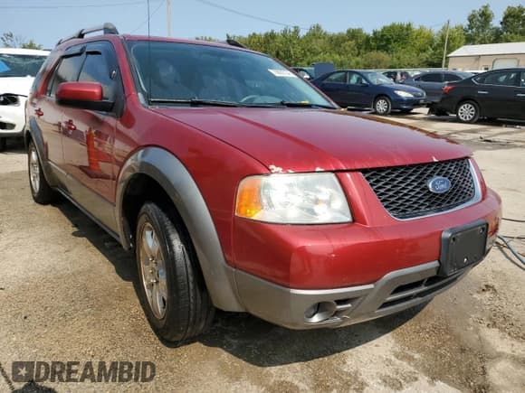 ✅ 2005 Ford Freestyle SEL • VIN: 1FMZK051X5GA71378 • Lot: 70629734. Wystawiony na Copart z przebiegiem 141 680 mil. Bezpłatny archiwum sprzedaży aukcyjnych z USA i szczegółowy raport historii pojazdu na DreamBid. Zdjęcie 4.