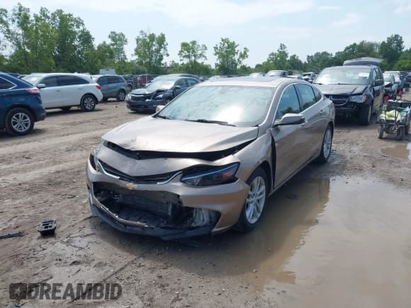 ✅ 2018 Chevrolet Malibu LT • VIN: 1G1ZD5ST1JF119358 • Lot: 42896891. Listed on IAAI with 118,570 mi. Free auction sales archive from the USA and detailed vehicle history report at DreamBid. Image 18.