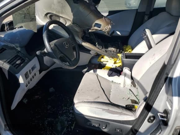 ✅ 2012 Lexus HS 250h • VIN: JTHBB1BA8C2048786 • Lot: 81402065. Wystawiony na Copart z przebiegiem Nie podano. Bezpłatny archiwum sprzedaży aukcyjnych z USA i szczegółowy raport historii pojazdu na DreamBid. Zdjęcie 7.