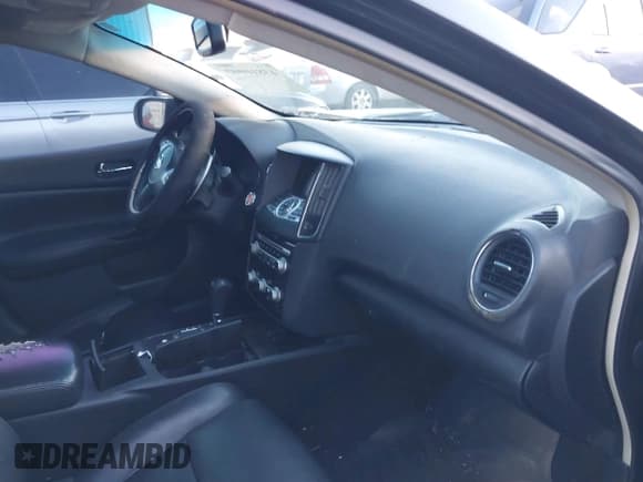 ✅ 2012 Nissan Maxima S • VIN: 1N4AA5AP3CC820866 • Lot: 43810047. Listed on IAAI with 210,821 mi. Free auction sales archive from the USA and detailed vehicle history report at DreamBid. Image 5.