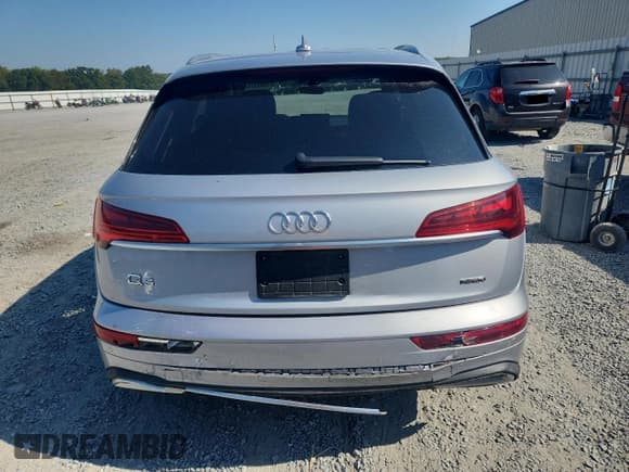 ✅ 2021 Audi Q5 Premium Plus • VIN: WA1BAAFY4M2021088 • Lot: 81545175. Wystawiony na Copart z przebiegiem 74 565 mil. Bezpłatny archiwum sprzedaży aukcyjnych z USA i szczegółowy raport historii pojazdu na DreamBid. Zdjęcie 6.