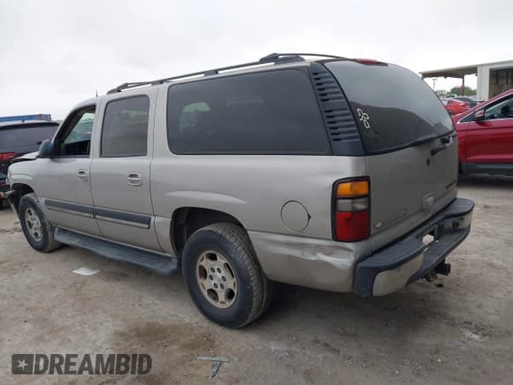 ✅ 2005 Chevrolet Suburban LT • VIN: 3GNEC16Z05G278514 • Lot: 42037219. Listed on IAAI with 229,903 mi. Free auction sales archive from the USA and detailed vehicle history report at DreamBid. Image 3.