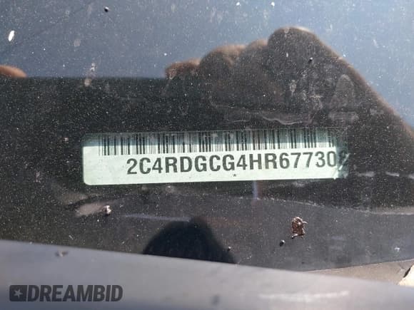 ✅ 2017 Dodge Grand Caravan SXT • VIN: 2C4RDGCG4HR677308 • Lot: 42983478. Listed on IAAI with 112,000 mi. Free auction sales archive from the USA and detailed vehicle history report at DreamBid. Image 9.