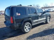 ✅ 2010 Jeep Commander Sport • VIN: 1J4RG4GK4AC158319 • Lot: 41824621. Listed on IAAI with 63,061 mi. Free auction sales archive from the USA and detailed vehicle history report at DreamBid. Image 4.