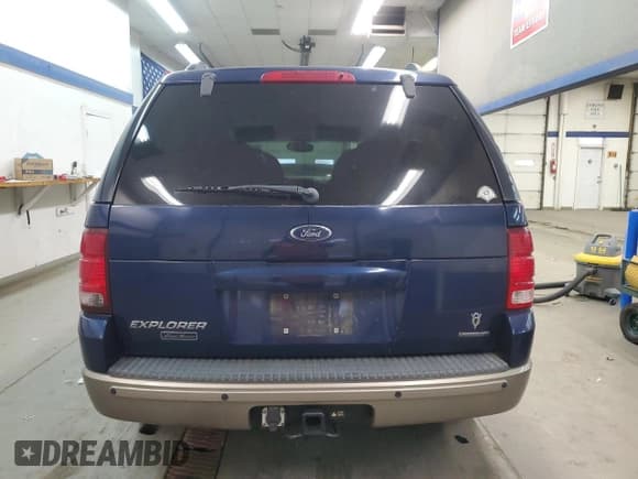 ✅ 2004 Ford Explorer Eddie Bauer • VIN: 1FMDU74W94UA74461 • Lot: 81628384. Wystawiony na Copart z przebiegiem 253 025 mil. Bezpłatny archiwum sprzedaży aukcyjnych z USA i szczegółowy raport historii pojazdu na DreamBid. Zdjęcie 6.