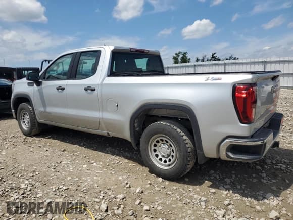 ✅ 2020 GMC Sierra 1500 • VIN: 1GTR9AEF6LZ233493 • Лот: 61763735. Опубликован ранее на Copart с пробегом 109 243 миль. Бесплатный доступ к архиву аукционных продаж из США и подробный отчёт об истории автомобиля на DreamBid. Изображение 2.