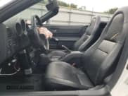 ✅ 2001 Toyota MR2 • VIN: JTDFR320210033548 • Лот: 83767605. Опубликован ранее на Copart с пробегом 156 844 миль. Бесплатный доступ к архиву аукционных продаж из США и подробный отчёт об истории автомобиля на DreamBid. Изображение 7.