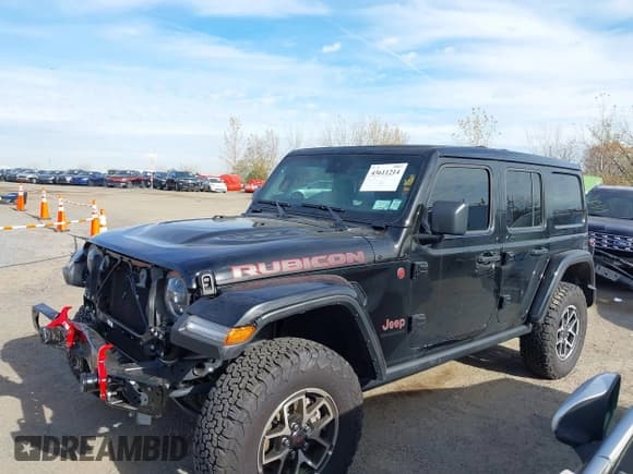 ✅ 2025 Jeep Wrangler Rubicon • VIN: 1C4PJXFGXSW589938 • Lot: 43611214. Listed on IAAI with 5,631 mi. Free auction sales archive from the USA and detailed vehicle history report at DreamBid. Image 14.