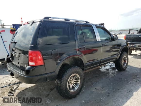 ✅ 2003 Ford Explorer Limited • VIN: 1FMZU75W83ZB44697 • Lot: 51211924. Wystawiony na Copart z przebiegiem 233 014 mil. Bezpłatny archiwum sprzedaży aukcyjnych z USA i szczegółowy raport historii pojazdu na DreamBid. Zdjęcie 3.