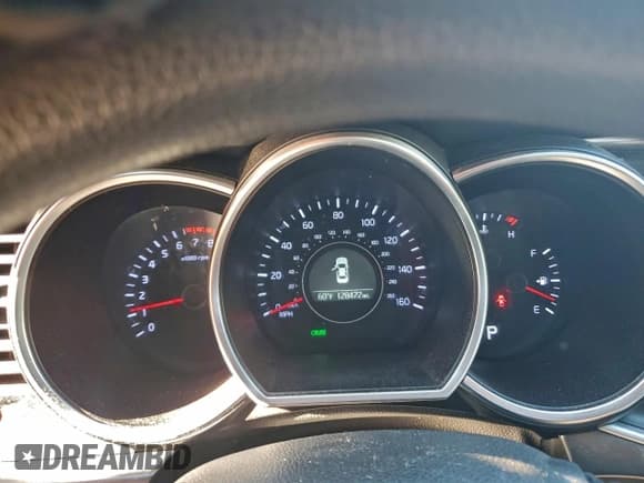 ✅ 2015 Kia Optima LX • VIN: 5XXGM4A77FG466439 • Lot: 94572025. Listed on Copart with 128,472 mi. Free auction sales archive from the USA and detailed vehicle history report at DreamBid. Image 9.