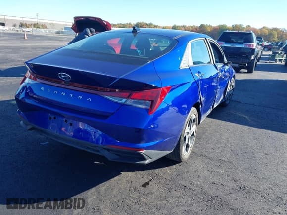 ✅ 2023 Hyundai Elantra SEL • VIN: KMHLS4AG5PU569757 • Lot: 43561949. Listed on IAAI with 29,301 mi. Free auction sales archive from the USA and detailed vehicle history report at DreamBid. Image 4.