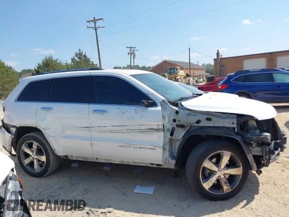 ✅ 2015 Jeep Grand Cherokee Limited • VIN: 1C4RJFBG8FC627568 • Lot: 43281521. Listed on IAAI with 177,613 mi. Free auction sales archive from the USA and detailed vehicle history report at DreamBid. Image 13.
