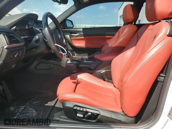 ✅ 2016 BMW 2 Series M235i • VIN: WBA1J7C5XGV359206 • Лот: 82166715. Опубликован ранее на Copart с пробегом 83 361 миль. Бесплатный доступ к архиву аукционных продаж из США и подробный отчёт об истории автомобиля на DreamBid. Изображение 7.