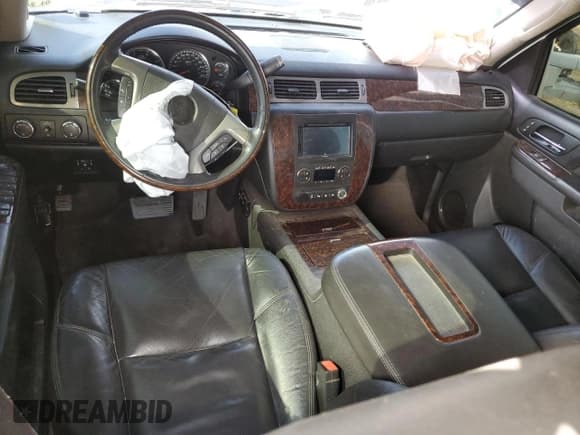 ✅ 2011 GMC Sierra 2500HD Denali • VIN: 1GT125C81BF153547 • Лот: 56892505. Опубликован ранее на Copart с пробегом Не указан. Бесплатный доступ к архиву аукционных продаж из США и подробный отчёт об истории автомобиля на DreamBid. Изображение 8.