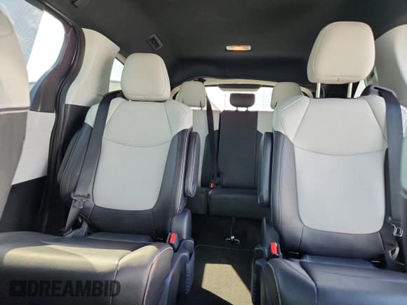 ✅ 2025 Toyota Sienna XSE • VIN: 5TDDSKFC2SS181918 • Lot: 63647505. Listed on Copart with 23,507 mi. Free auction sales archive from the USA and detailed vehicle history report at DreamBid. Image 10.