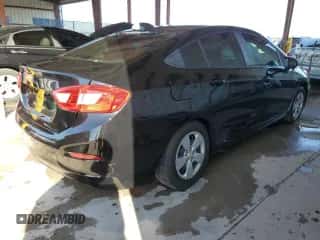 ✅ 2016 Chevrolet Cruze LS • VIN: 1G1BC5SM6G7327848 • Lot: 72062272. Wystawiony na Copart z przebiegiem 66 464 mil mil. Skorzystaj z bezpłatnego archiwum sprzedaży aukcyjnych z USA i zobacz szczegółowy raport historii pojazdu na DreamBid. Zdjęcie 3.