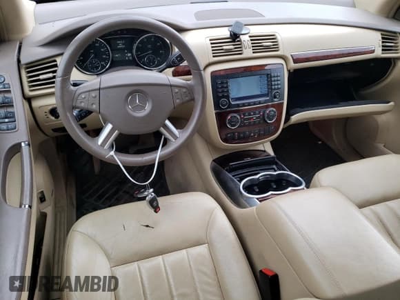 ✅ 2006 Mercedes-Benz R 5.0L • VIN: 4JGCB75E56A013748 • Лот: 82248334. Опубликован ранее на Copart с пробегом 68 954 миль. Бесплатный доступ к архиву аукционных продаж из США и подробный отчёт об истории автомобиля на DreamBid. Изображение 8.