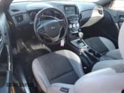 ✅ 2013 Hyundai Genesis Coupe 2.0T • VIN: KMHHT6KD6DU091878 • Lot: 53606815. Wystawiony na Copart z przebiegiem 142 441 mil. Bezpłatny archiwum sprzedaży aukcyjnych z USA i szczegółowy raport historii pojazdu na DreamBid. Zdjęcie 8.