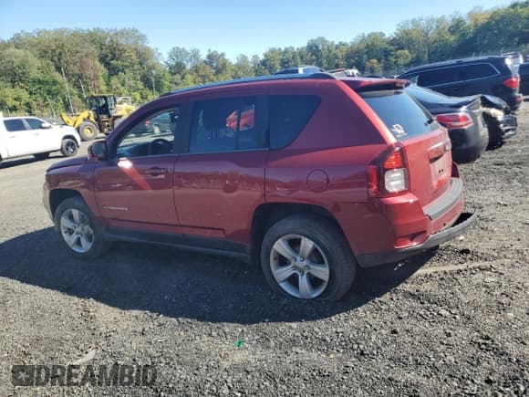 ✅ 2014 Jeep Compass Latitude • VIN: 1C4NJCEB3ED582593 • Lot: 86065515. Listed on Copart with 70,124 mi. Free auction sales archive from the USA and detailed vehicle history report at DreamBid. Image 2.